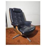 Heywood-Wakefield Swivel Lounge Chair