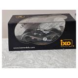 Die Cast Model Cars - 1:43 - Ixo Models - Bentley Speed 8 #7 Le Mans (2001) / Matra 670B #7 Winner Le Mans (1997) / Renault Megane Schlesser #200 Winner Dakar (2000)