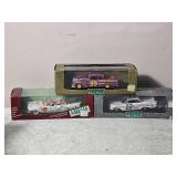 Die Cast Model Cars - 1:43 - Vitesse - Cadillac Type 62 "Just Married" Convertible (1959) / Ford Fairlane NASCAR #99 "Purple Hog" Curtis Turner (1956) / Chevrolet Impala NASCAR #27 Junior Johnson Dayt
