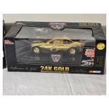 NASCAR Die Cast Model Cars - 1:24 [24K GOLD PLATED] - Hot Wheels / Racing Champions - Zerex Ford Taurus Roush #6 Mark Martin (1999) - Reflections in Gold Valvoline Ford Taurus Roush #6 Mark Martin (19