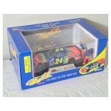 NASCAR Die Cast Model Cars - 1:24 - Racing Champions - Jeff Gordon Scale Pit Showcase - DuPont Chevrolet Monte Carlo Hendrick #24 (1995)