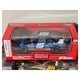 NASCAR Die Cast Model Cars Ð 1:24 Ð Revell / Racing Champions Ð Schneider #64 Trickle (1998, incl. NASCAR Gold), Quality Care #15 Trickle (1995), Coors Light #40 Gordon (1997), Team Sabco #40 Marli