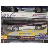 Corvette Die Cast Model Cars - 1:18 - UT Models / ERTL / Maisto - Pace Car Le Mans (1999) / Sting Ray (1963) / (1996) / ZR-1 (1992) / Pace Car Indy 500 (1978) / Mako Shark (1961) / Pace Car Indy 500 (