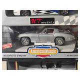 Corvette Die Cast Model Cars - 1:18 - UT Models / ERTL / Maisto - Pace Car Le Mans (1999) / Sting Ray (1963) / (1996) / ZR-1 (1992) / Pace Car Indy 500 (1978) / Mako Shark (1961) / Pace Car Indy 500 (