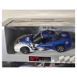 Corvette Die Cast Model Cars - 1:18 - UT Models / ERTL / Maisto - Pace Car Le Mans (1999) / Sting Ray (1963) / (1996) / ZR-1 (1992) / Pace Car Indy 500 (1978) / Mako Shark (1961) / Pace Car Indy 500 (