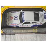 Die Cast Model Cars - 1:18 - Maisto / Eagle