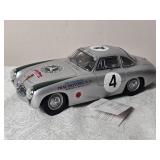 Die Cast Model Cars - 1:18 - CMC - Mercedes-Benz 300SL Carrera Panamericana (1952)