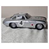 Die Cast Model Cars - 1:18 - CMC - Mercedes-Benz 300SL Carrera Panamericana (1952)