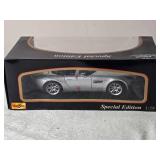 Die Cast Model Cars - 1:18 - Maisto - BMW Z8