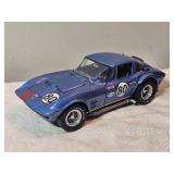 1:18 Racing Legends 1963 Chevrolet Corvette Grand Sport #80 Die-Cast Model – Opening Panels, Detailed Engine