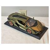 Maisto 1:18 Lamborghini Sián FKP 37 – Olive Metallic / Display Base