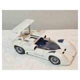 Vintage Can-Am Legends Die-Cast Duo – McLaren M8A #11 & Chaparral 2E High-Wing Racers (1:18 Scale)