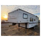 1995 Starcraft 5th wheel camper