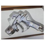 Brand New or Like-New GRACO Commercial Paint Guns / Sprayers / Tools #8