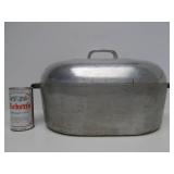 Large Vintage WAGNER Magnalite Aluminum Roaster w/Lid