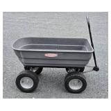 Fully Function RUBBERMAID Tilting Yard Wagon
