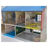 Larger Vintage MARX Tin Litho 2-Story Colonial Doll House