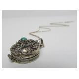 Lovely Vintage Sterling Silver Pendant/Locket Necklace