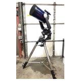 Excellent Condition MEADE Telescope w/Tripod