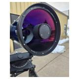 Excellent Condition MEADE Telescope w/Tripod