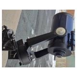 Excellent Condition MEADE Telescope w/Tripod
