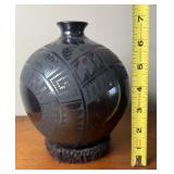 INCREDIBLE Lidia Lucero Black on Black Mata Ortiz Pot Vase