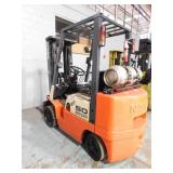 Nissan 50 LP 5000lb Forklift