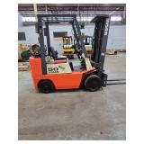 Nissan 50 LP 5000lb Forklift