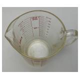 Vintage Pyrex 1 Cup And Fire King 1 Quart Glass Measuring Cups