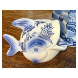 Blue and White Porcelain Hexagonal Jar with Lid and 2 Fish-Shaped Bowls