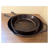 Set of 2 Lodge Cast Iron Skillets 10.5 Inch and 7 Inch