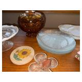 Collection of Vintage Decorative Glassware and Trinkets