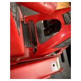 Oregon 1.5 Ton Scissor Jack with 2 Jack Stands and Carry Bag