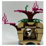 LEGO Angry Birds Movie Sets 75822 and 75823 with Minifigures and Instructions