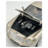 Limited Edition 1:18 Model Cars Set with Cadillac Fleetwood Brougham