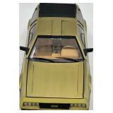 Limited Edition 1:18 Model Cars Set with Cadillac Fleetwood Brougham