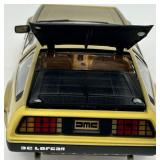 Limited Edition 1:18 Model Cars Set with Cadillac Fleetwood Brougham