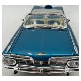 Set of 2 - Diecast Classic Car Models 1959 Chevrolet Convertible and White Coupe