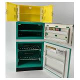 Vintage Deluxe Toy Kitchen Appliance Playset with Refrigerator and Washer