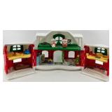 Fisher-Price Little People North Pole Christmas Playset with Figures