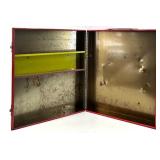 Mr Wizard Chemistry Lab & Tin Plate Trains - International Express MF-804 & Overland Express 3140