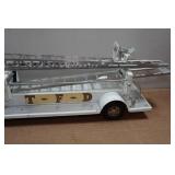 Vintage Tonka Hydraulic Aerial Ladder Fire Truck