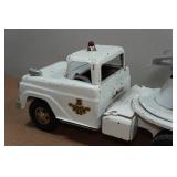 Vintage Tonka Hydraulic Aerial Ladder Fire Truck