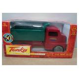 Tonka 1:18 Scale 1949 Dump Truck