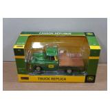 Spec-cast 1:25 Scale John Deere Truck Replica