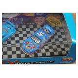 Hot Wheels the Petty Racing Family Set