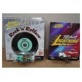 Johnny Lightning Die Casts - Surf City, 1963 Citroen DS Coupe