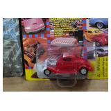 Racing Champions Hot Rod Die Casts - Chevy Chevelle, 32 Ford