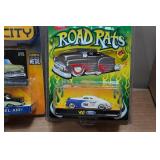 Jada Toys Die Casts - Volkswagen Bus, Beetle, Chevy Suburban, Bel Air