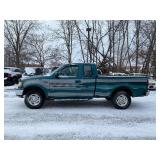 1997 FORD F-150 LARIAT *4x4 | 2 Owner | No Accidents* (NO RESERVE)